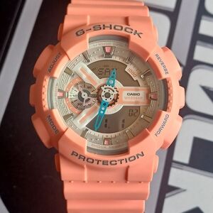 CASIO G-SHOCK GA110 ( UNISEX )